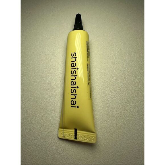 shaishaishai - BANANA Spot Calming Cream - Color Yellow 15g - Picture 2 of 4